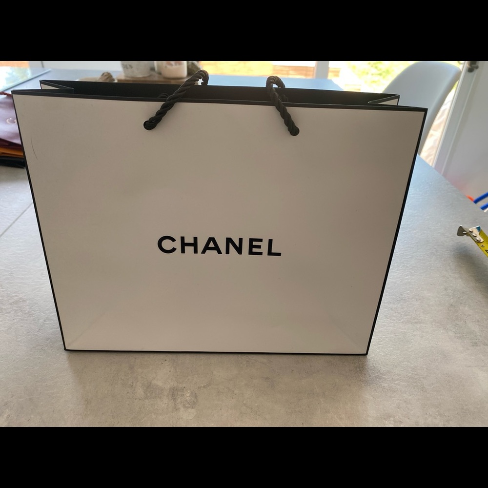 Chanel shopping bag